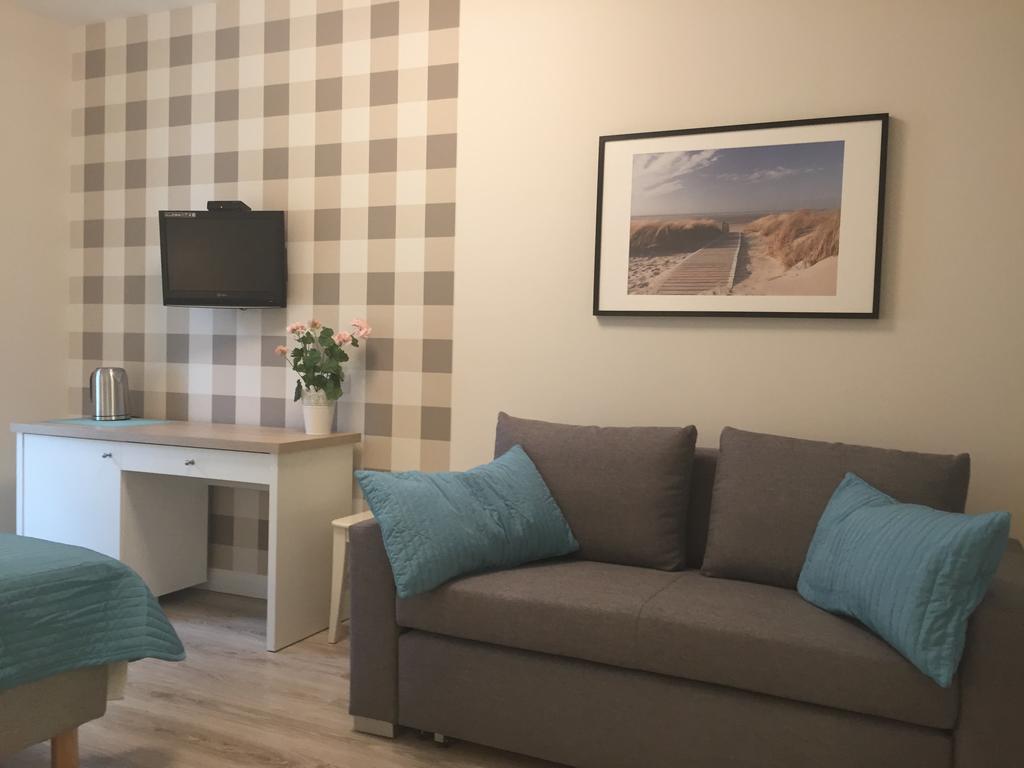 Przystan Na Granicy Apartment Uniescie Ngoại thất bức ảnh